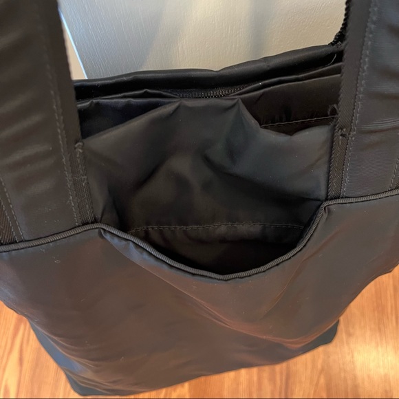 Lululemon Double Up Tote - Black - Picture 15 of 16
